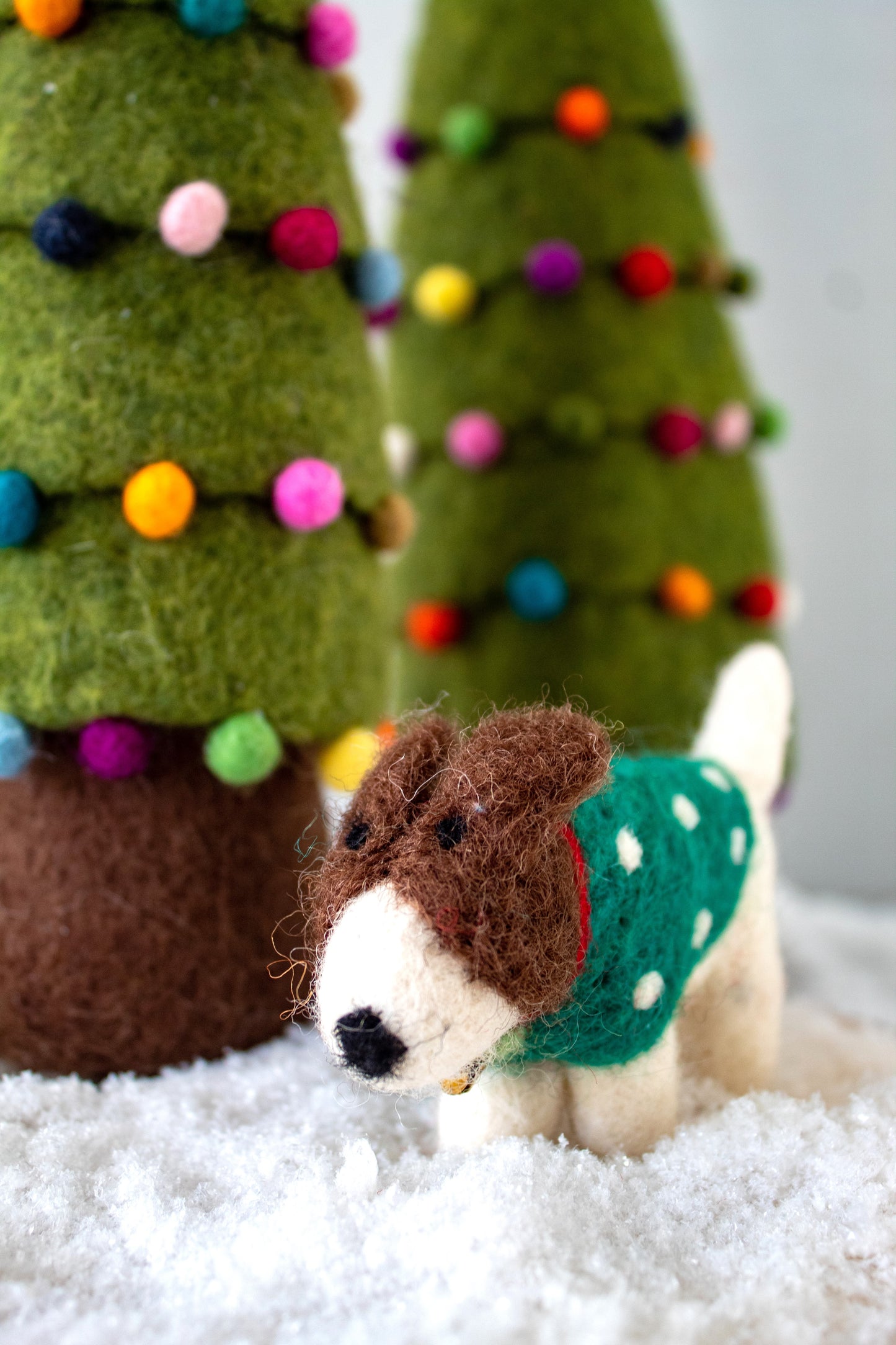 PRE-ORDER Hanger Winter Hondje Groen