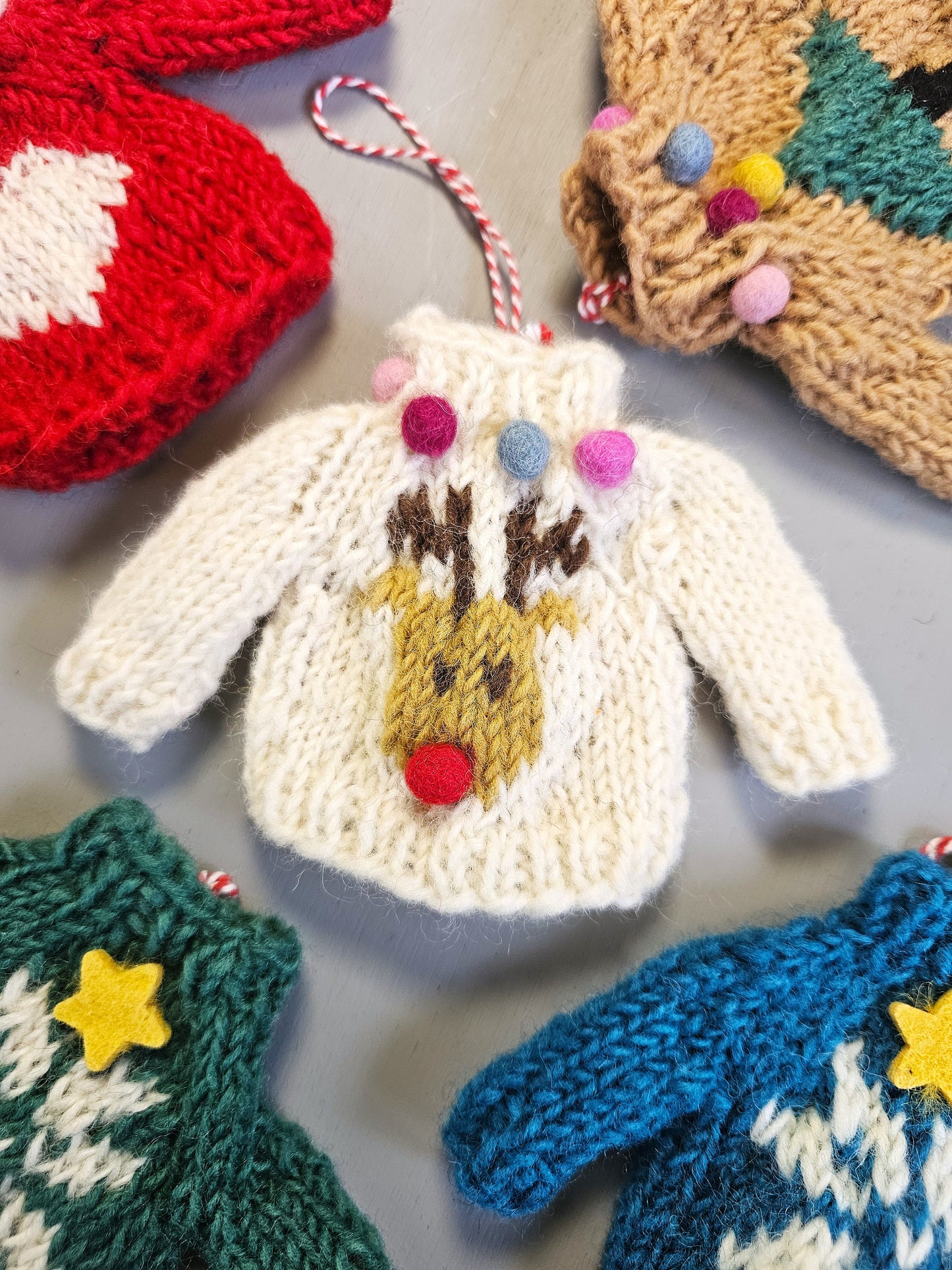 PRE-ORDER Hanger Kersttrui Wit