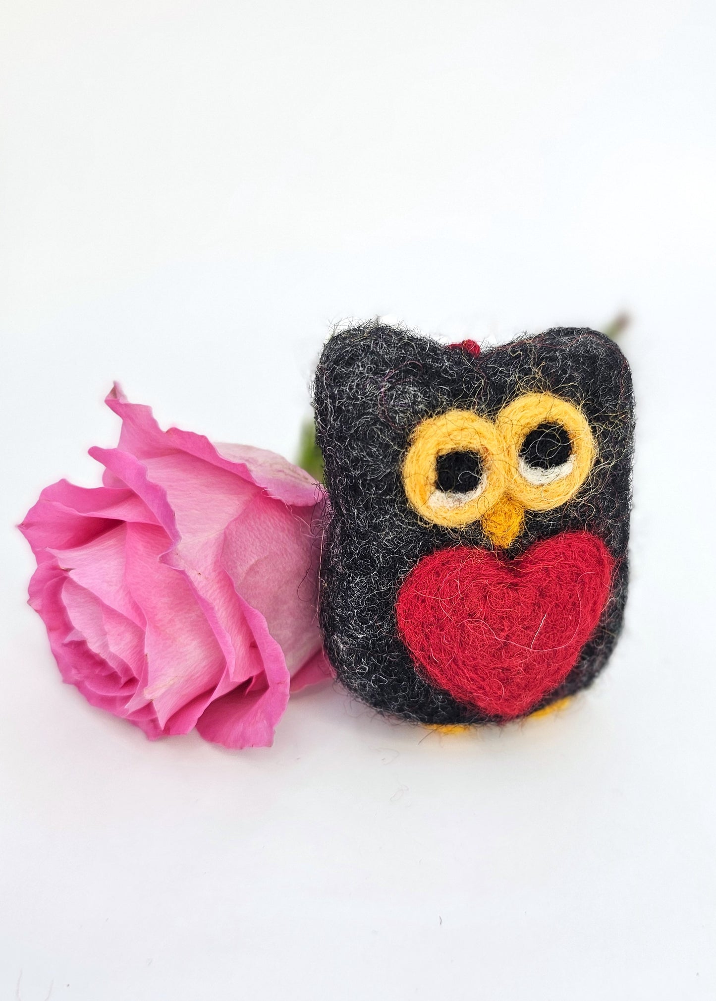 PRE-ORDER Hanger Uil met Hartje