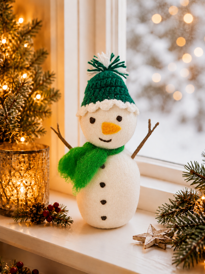 Decoratie Sneeuwpop Groen 20 CM